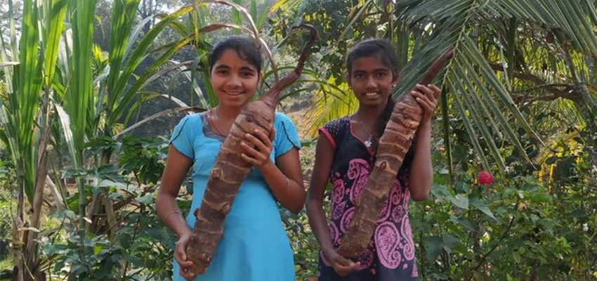 Kiran's daughters's with Mudali